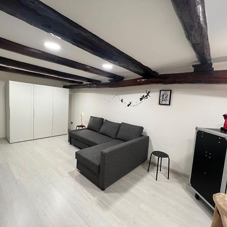 Appartement La Casa Di Marty à Naples Extérieur photo