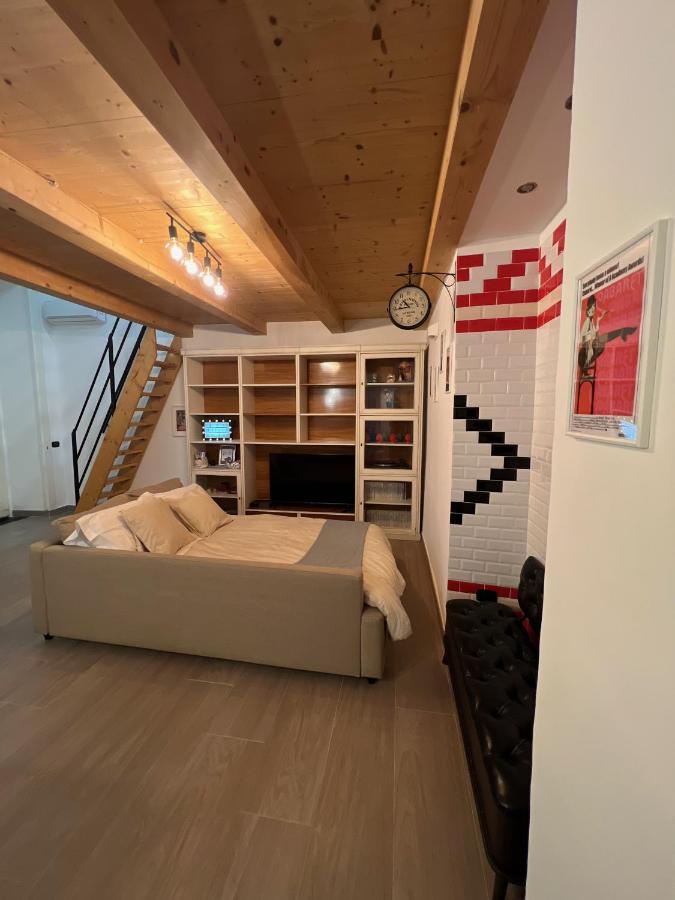 Appartement La Casa Di Marty à Naples Extérieur photo