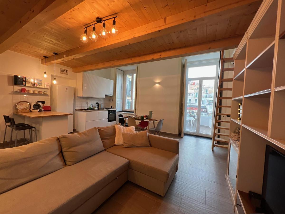 Appartement La Casa Di Marty à Naples Extérieur photo