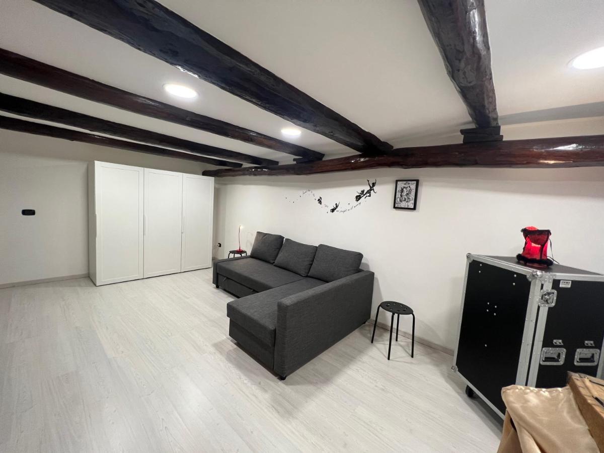 Appartement La Casa Di Marty à Naples Extérieur photo